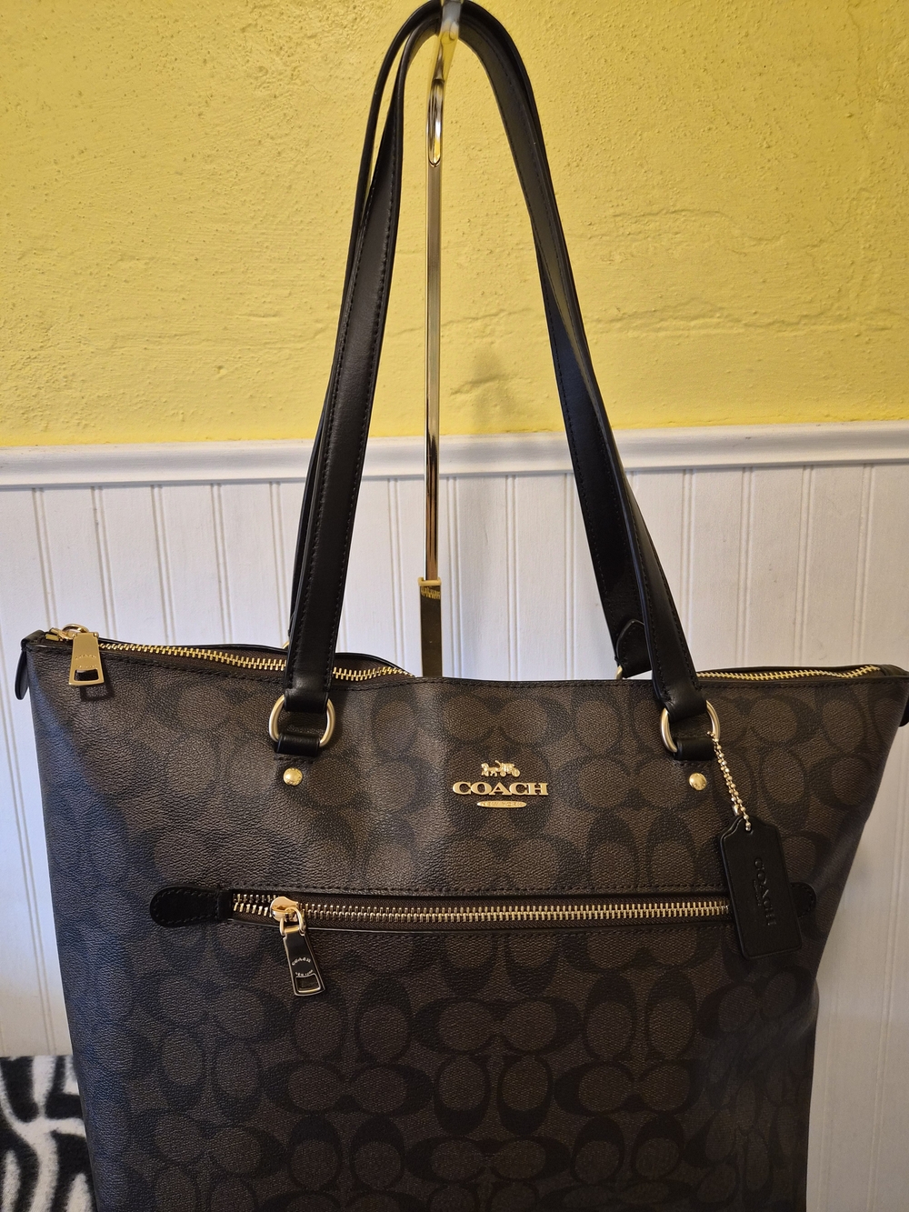 COACH Signature Tote Bag in Brown/Black